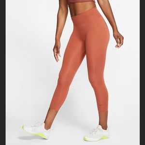 Nike Dri Fit Crop Leggings
